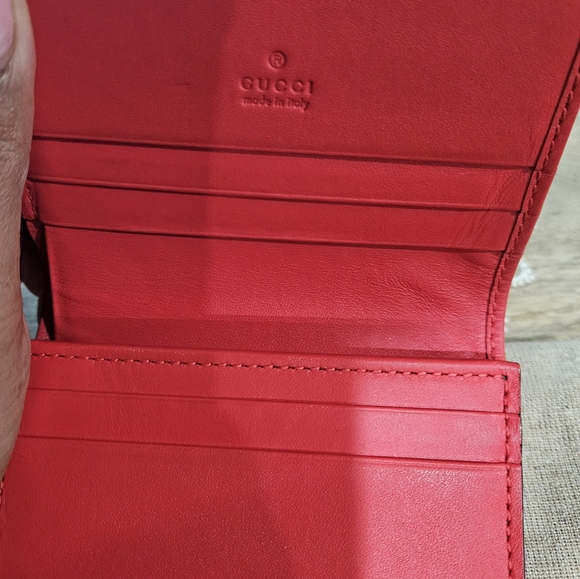 Gucci GG Supreme Love Wallet - Picture 8 of 11